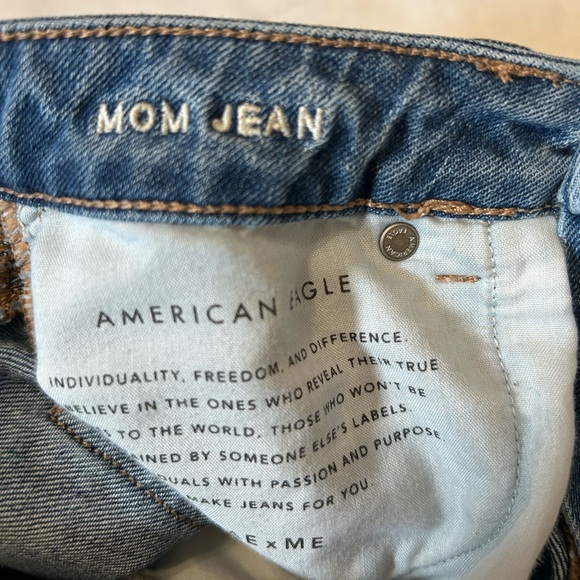 American Eagle Mom Jeans Distressed Size 0 - Picture 13 of 13